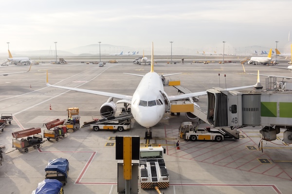 FAA’s flight reductions add some pressure to domestic air cargo amid ongoing government shutdown